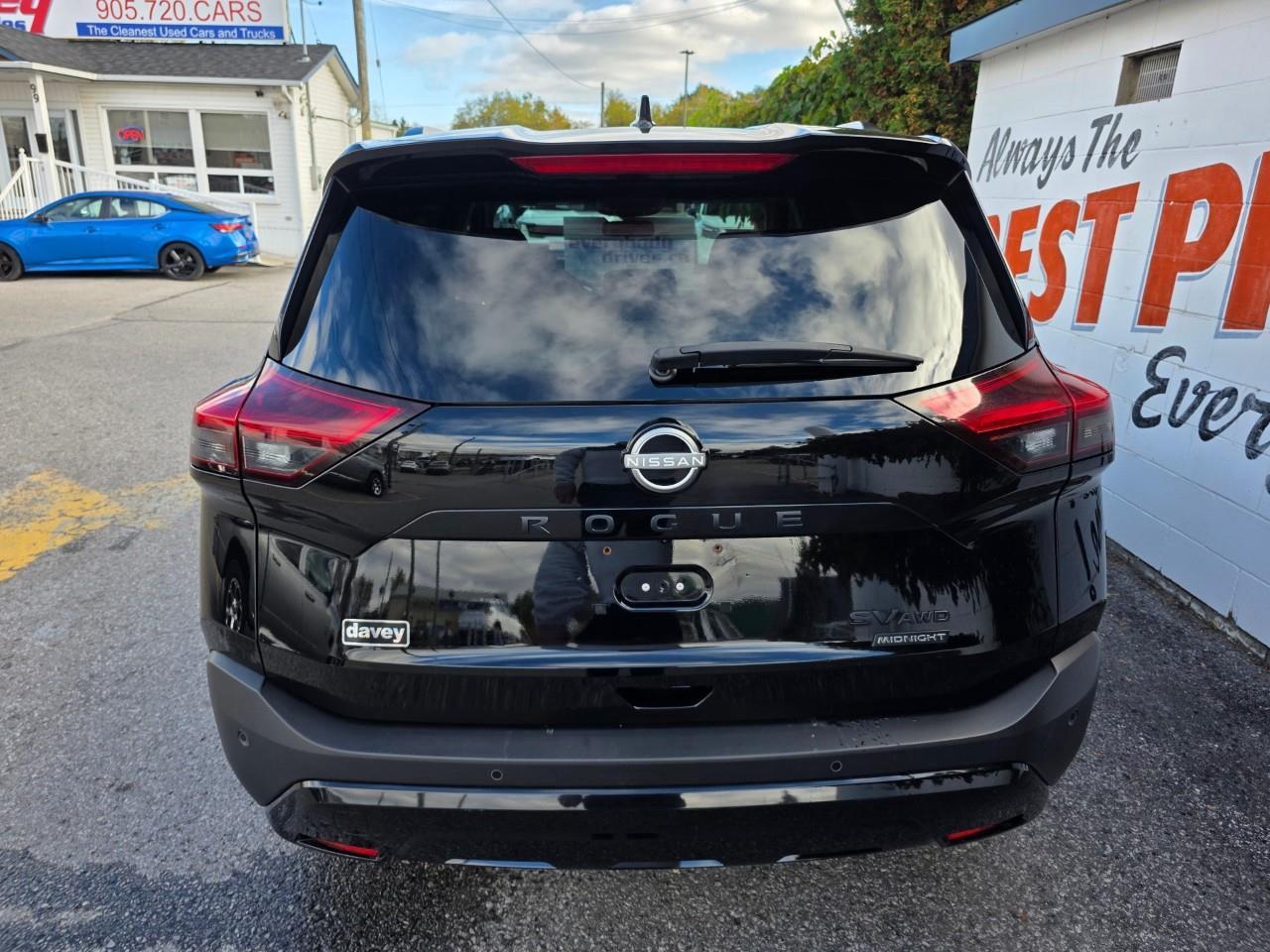 2023 Nissan Rogue SV Midnight Edition 4dr All-Wheel Drive Sport Utility Photo
