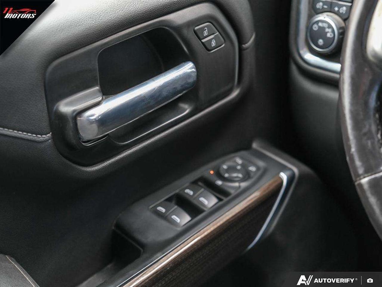 2021 Chevrolet Silverado 1500 4WD Crew Cab 147 RST  DURAMAX   NO ACCIDENTS Photo