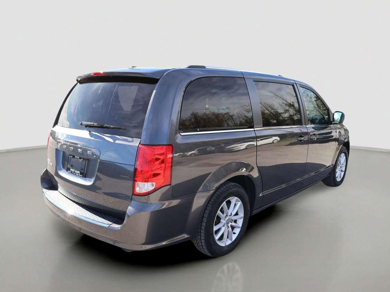 2020 Dodge Grand Caravan SXT Photo