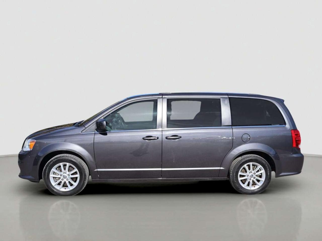 2020 Dodge Grand Caravan SXT Photo5