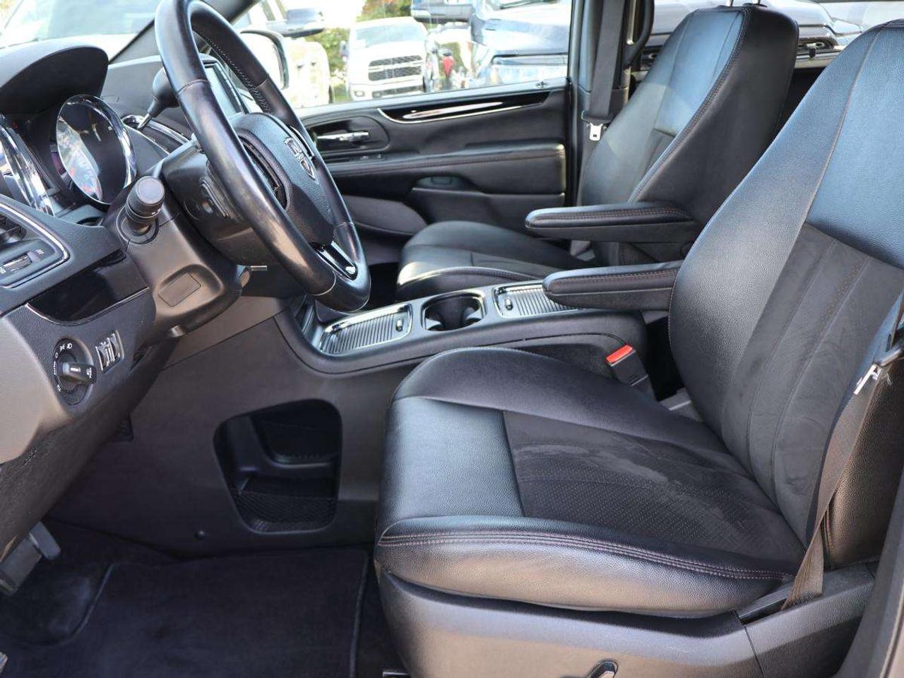 2020 Dodge Grand Caravan SXT Photo