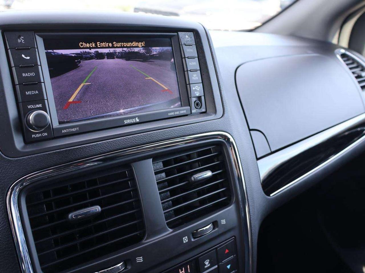 2020 Dodge Grand Caravan SXT Photo