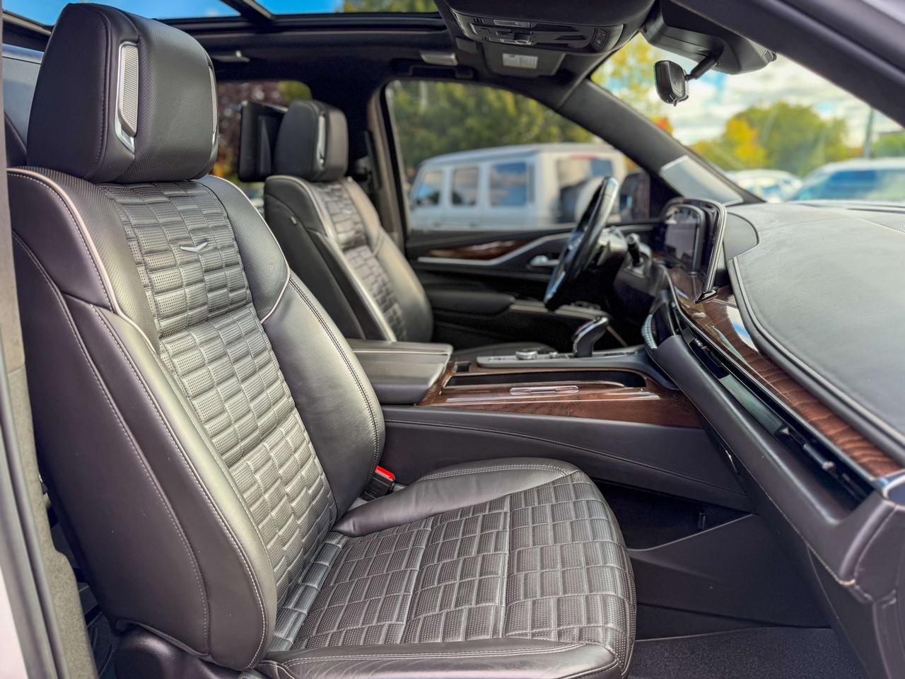 2021 Cadillac Escalade Sport Platinum Photo