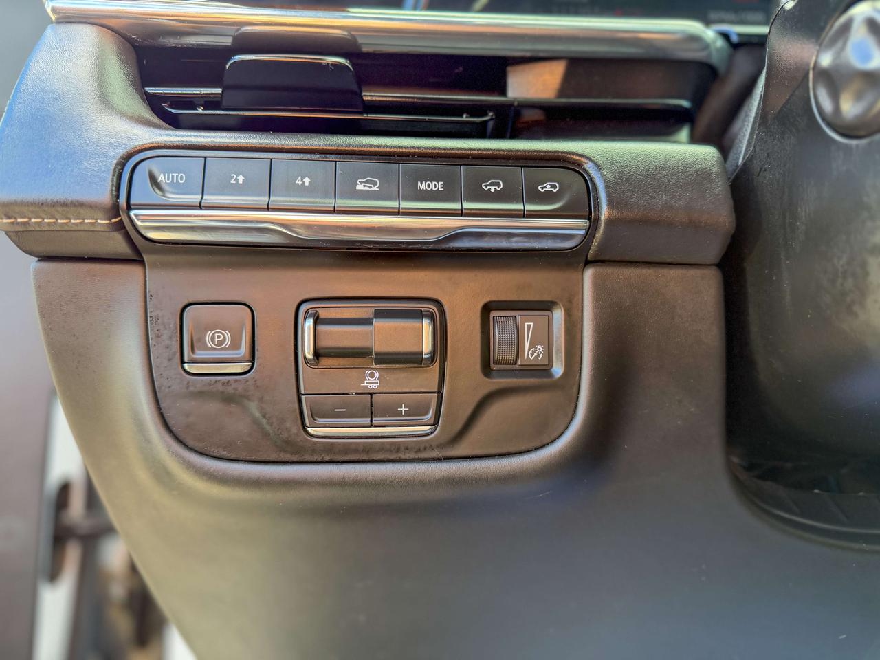 2021 Cadillac Escalade Sport Platinum Photo