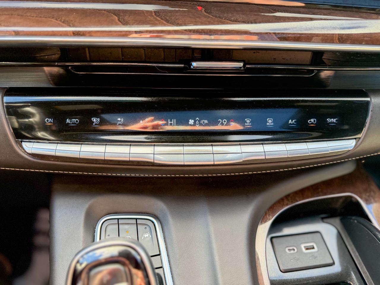 2021 Cadillac Escalade Sport Platinum Photo
