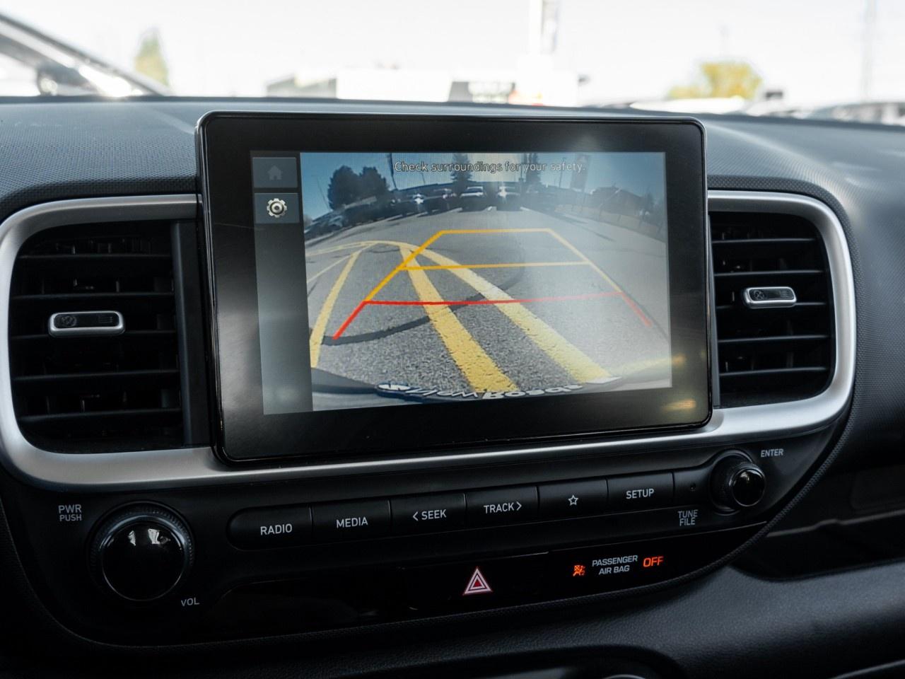 2025 Hyundai Venue Preferred IVT Photo