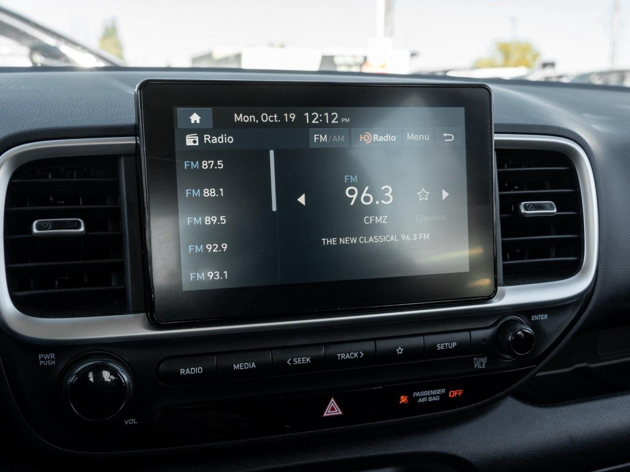 2025 Hyundai Venue Preferred IVT Photo