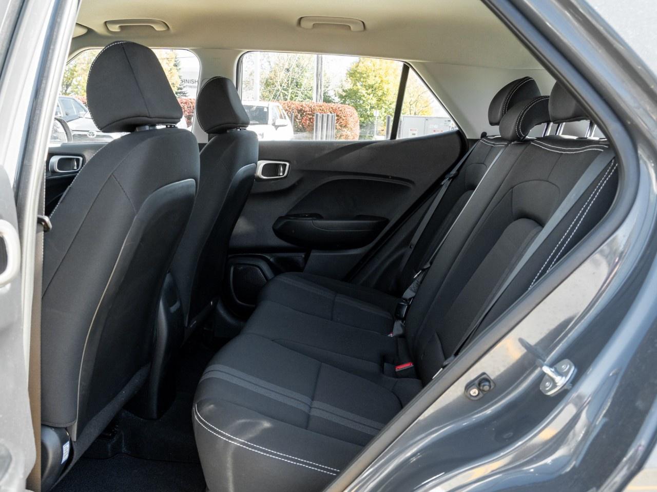 2025 Hyundai Venue Preferred IVT Photo