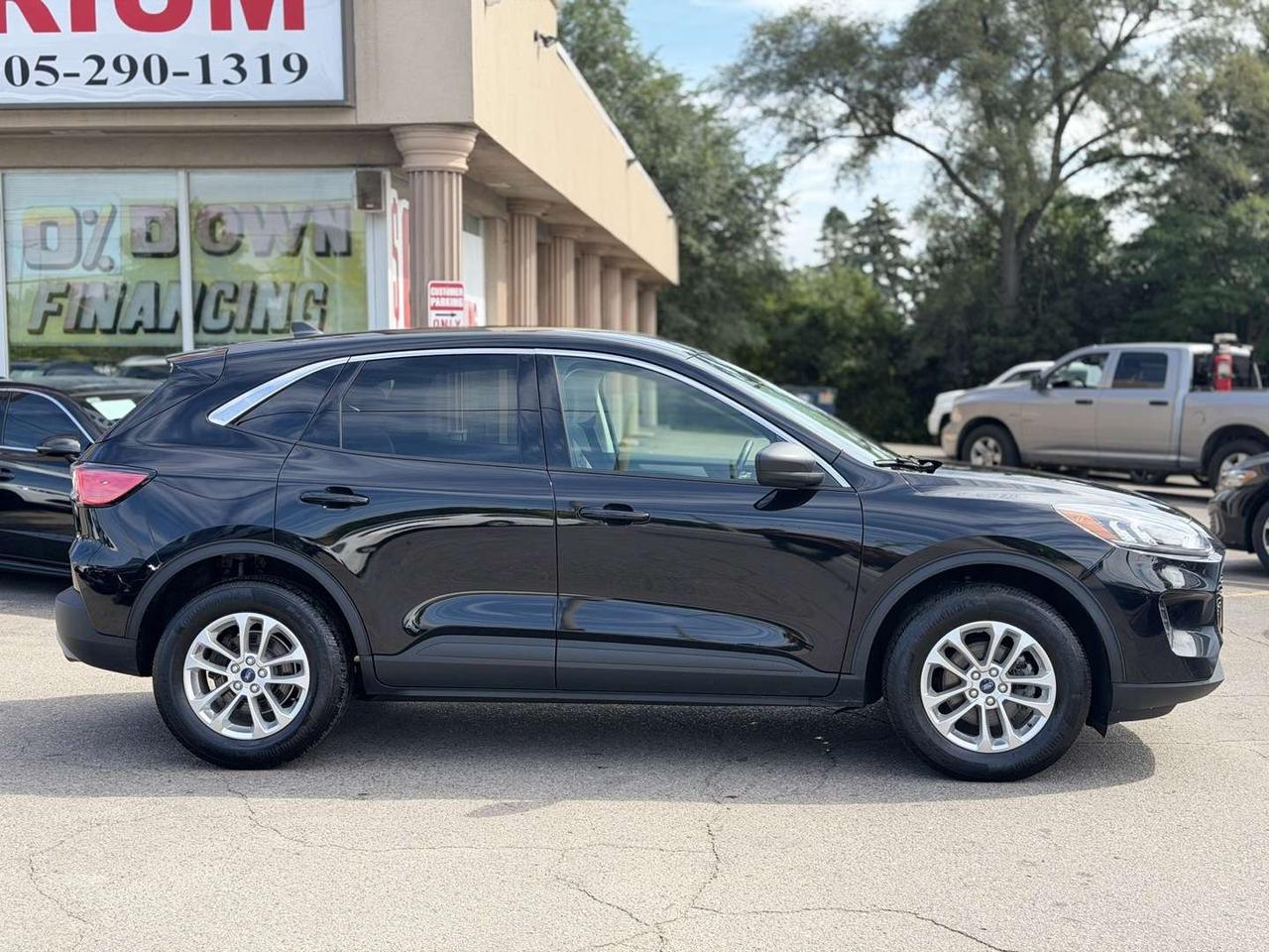 2022 Ford Escape SE AWD   Navi   Htd Seats   Carplay Photo