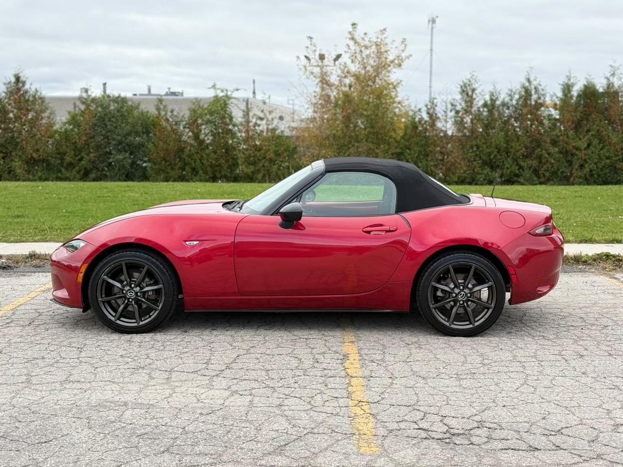 2016 Mazda MX-5 GS Photo