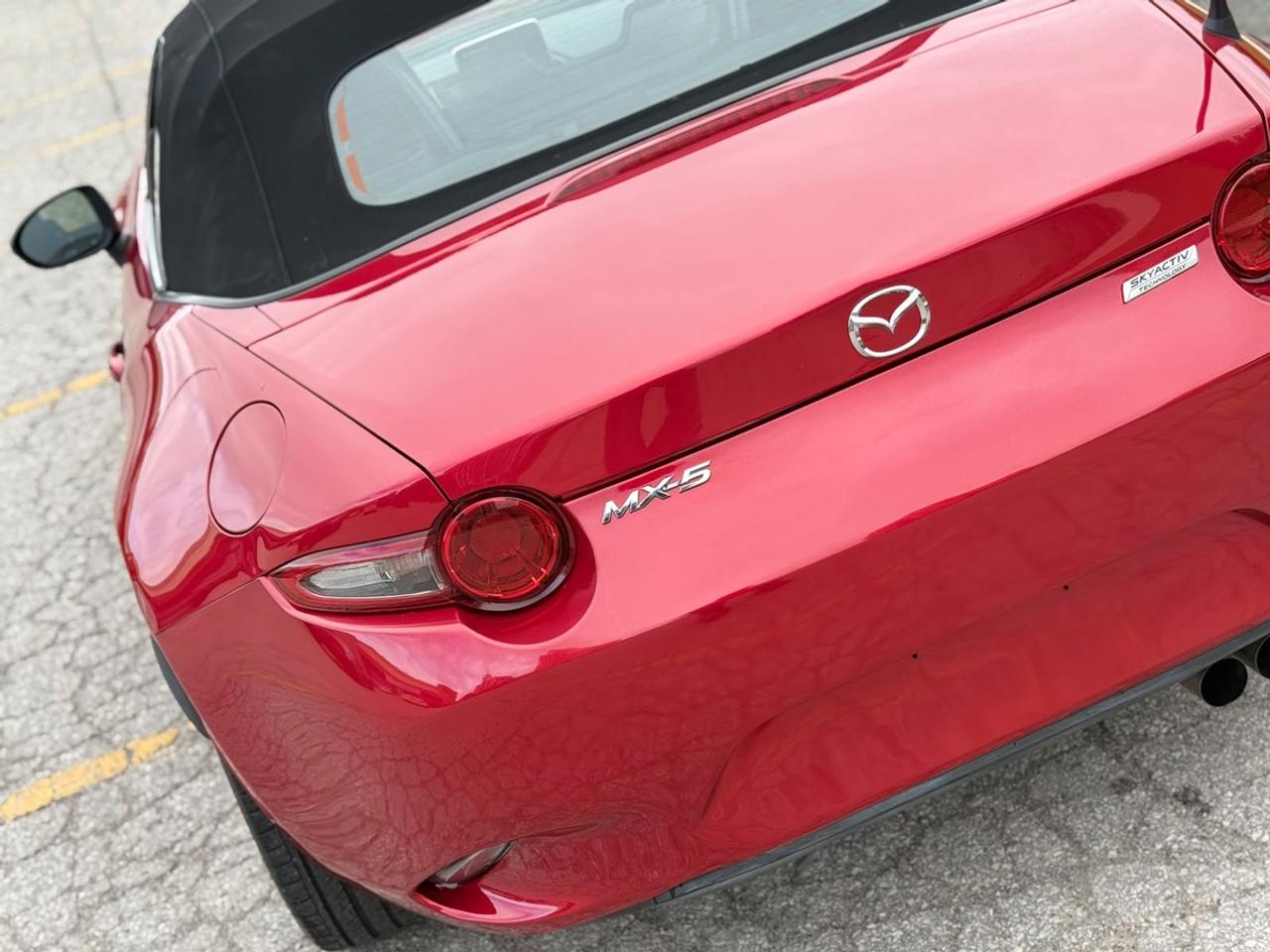 2016 Mazda MX-5 GS Photo