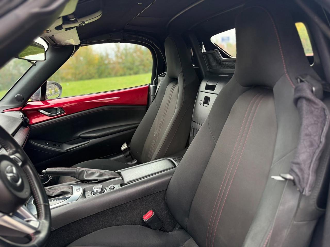 2016 Mazda MX-5 GS Photo