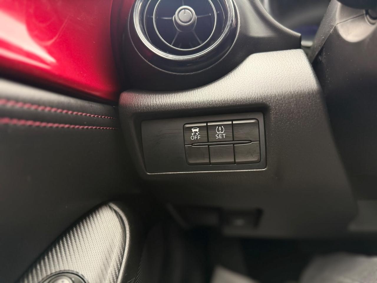 2016 Mazda MX-5 GS Photo