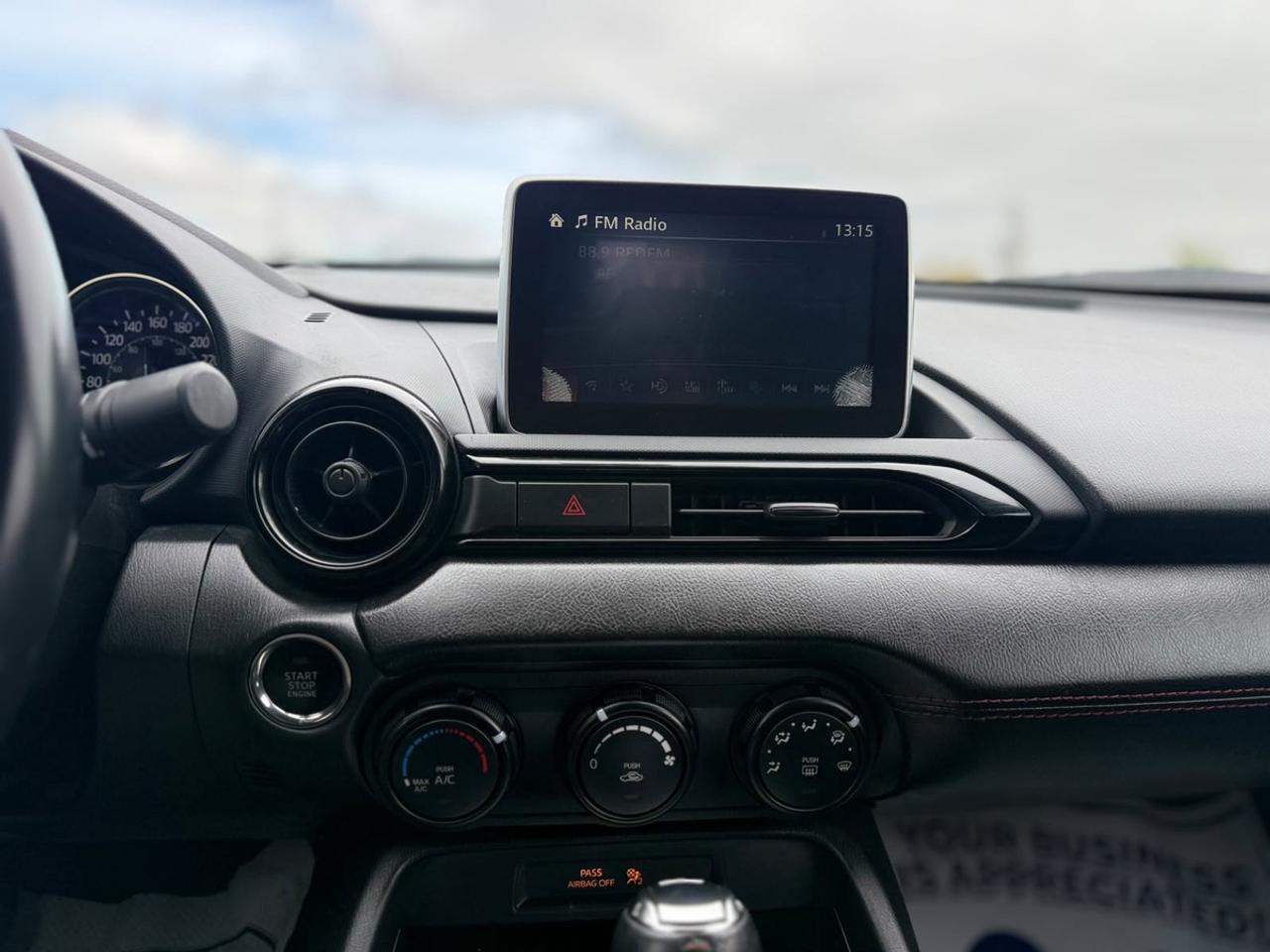 2016 Mazda MX-5 GS Photo