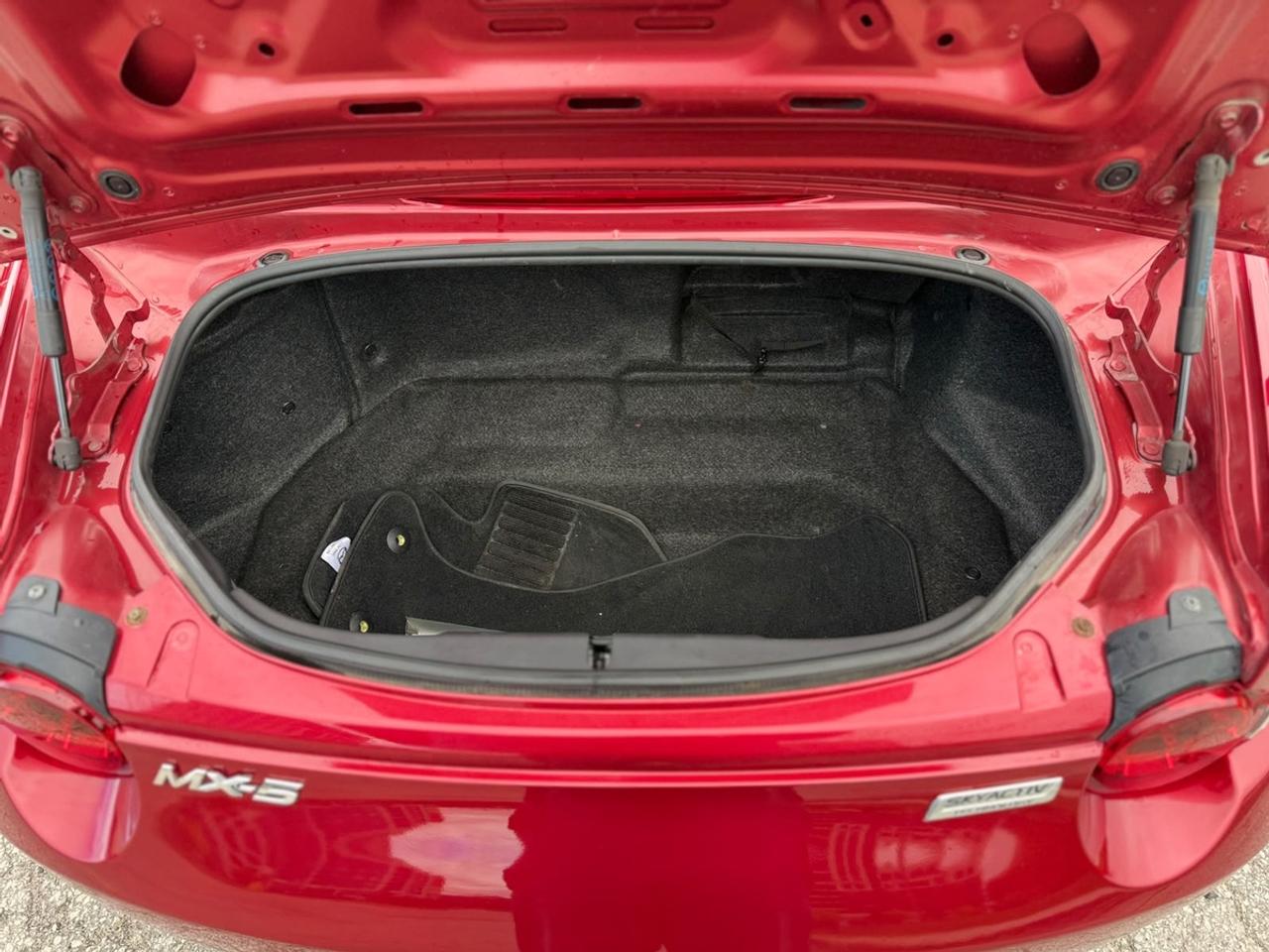 2016 Mazda MX-5 GS Photo