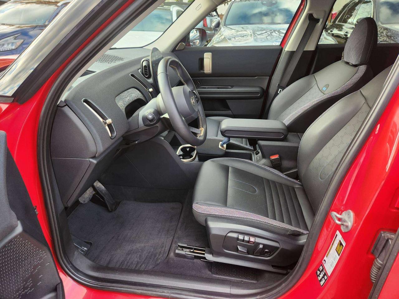 2026 MINI Countryman S,PREMIER +, HEADS UP, HARMON KARDON, NAVI, PANO Photo