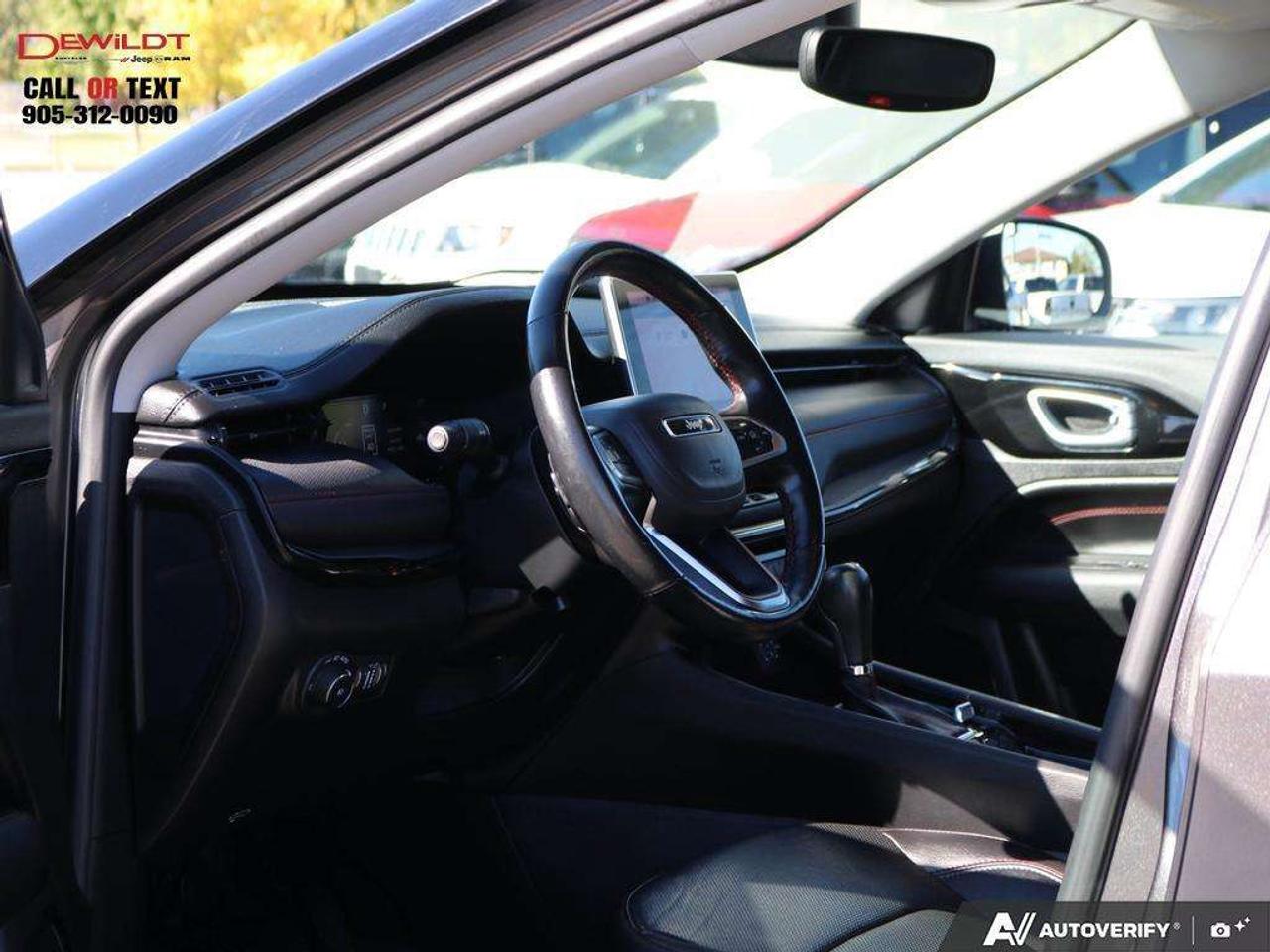 2022 Jeep Compass TRAILHAWK ELITE   LEATHER   ONE OWNER Photo