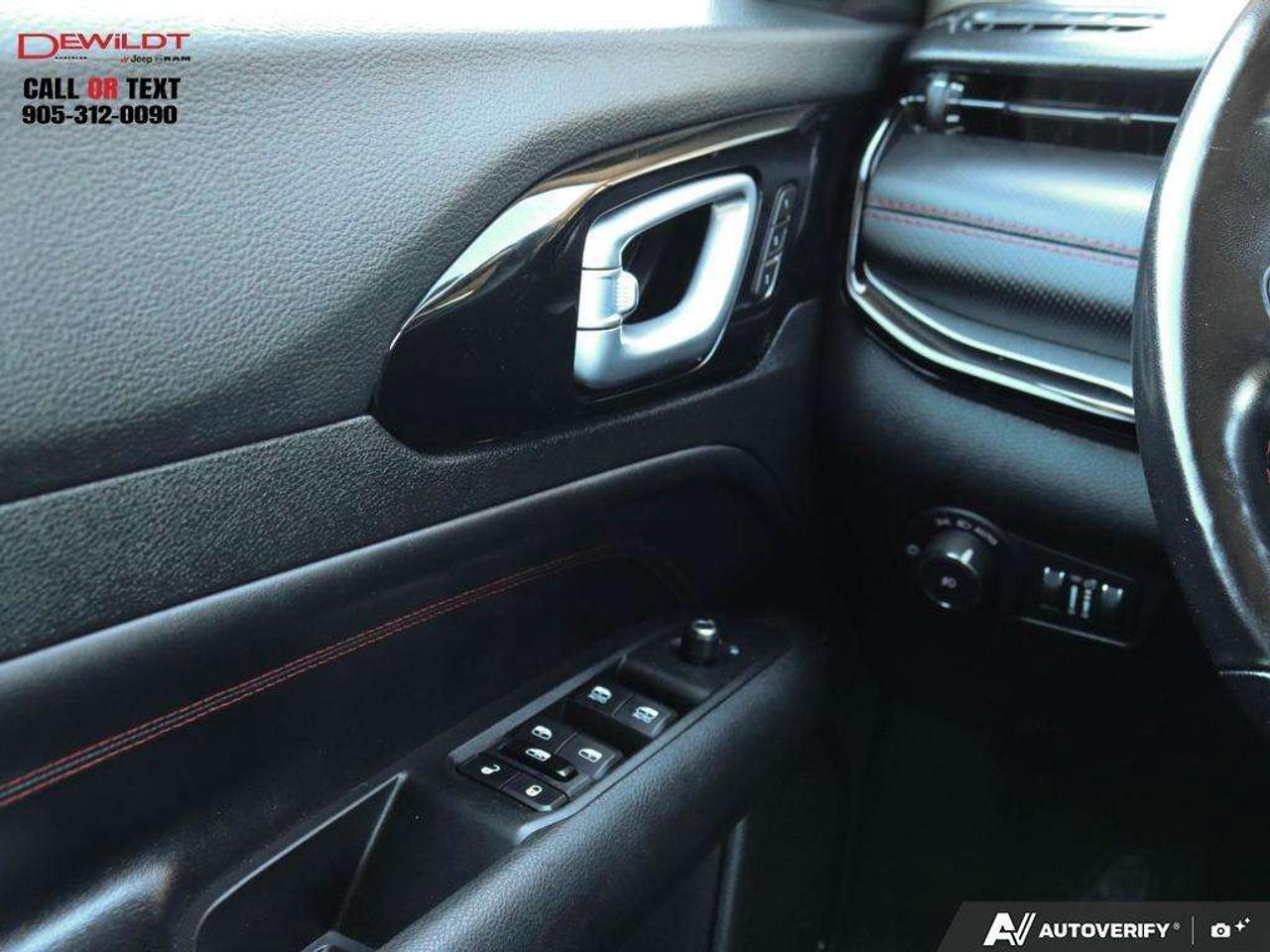 2022 Jeep Compass TRAILHAWK ELITE   LEATHER   ONE OWNER Photo
