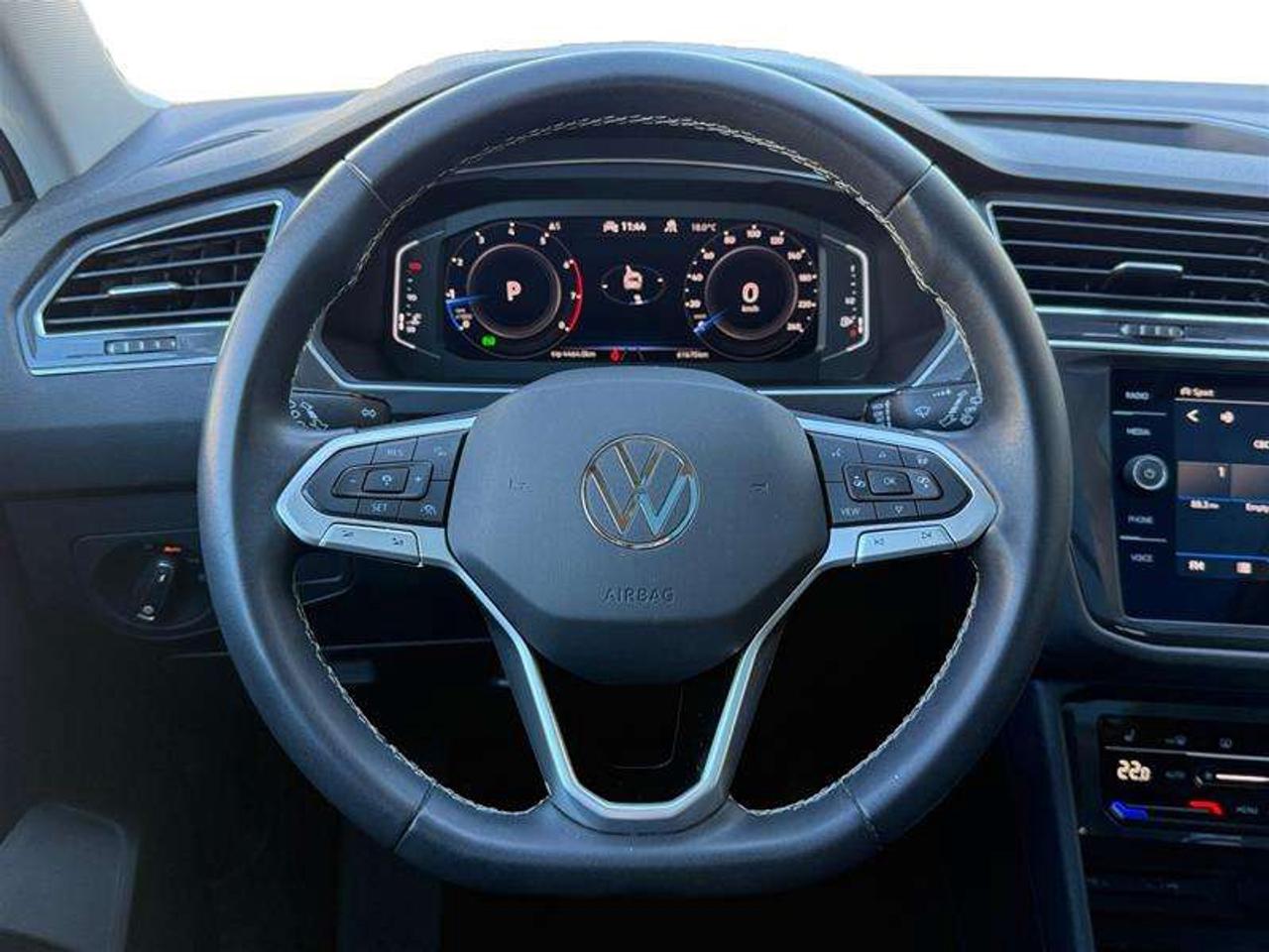 2023 Volkswagen Tiguan Comfortline 2.0T 8sp at w/Tip 4M Photo