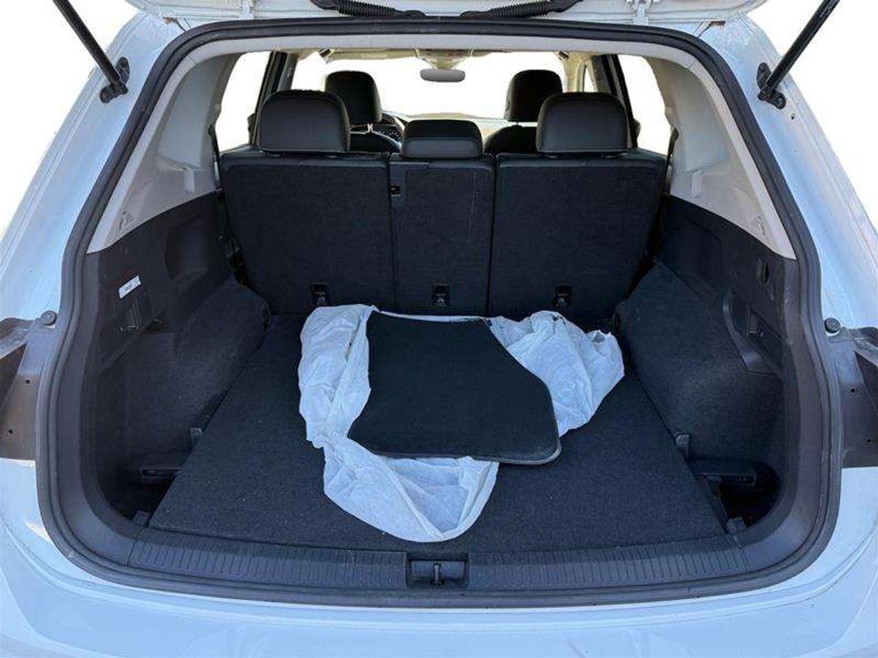 2023 Volkswagen Tiguan Comfortline 2.0T 8sp at w/Tip 4M Photo