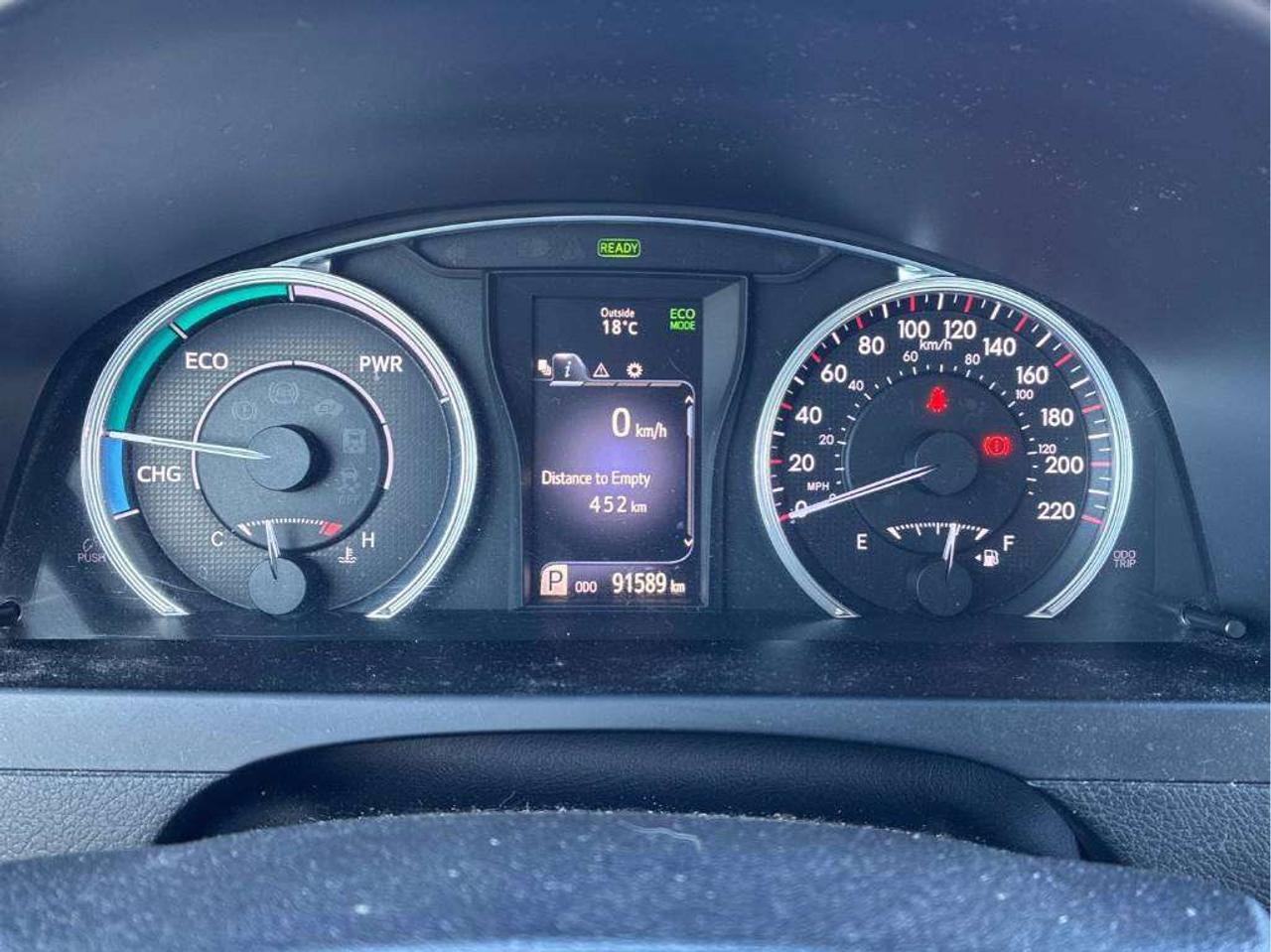 2017 Toyota Camry SE - ALLOYS! BACK-UP CAM! HEATED SEATS! BLUETOOTH! Photo