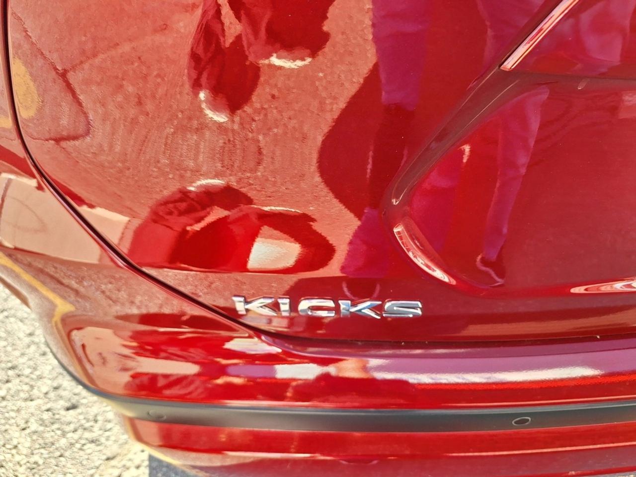 2024 Nissan Kicks SV FWD Photo