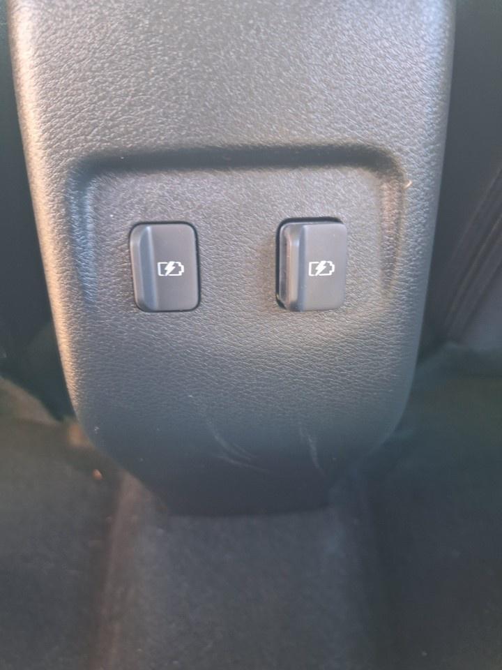 2024 Nissan Kicks SV FWD Photo