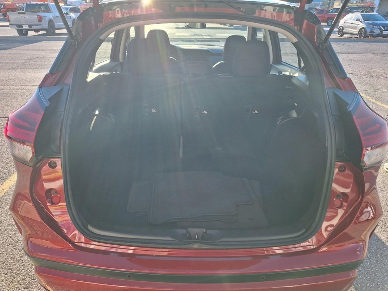 2024 Nissan Kicks SV FWD Photo