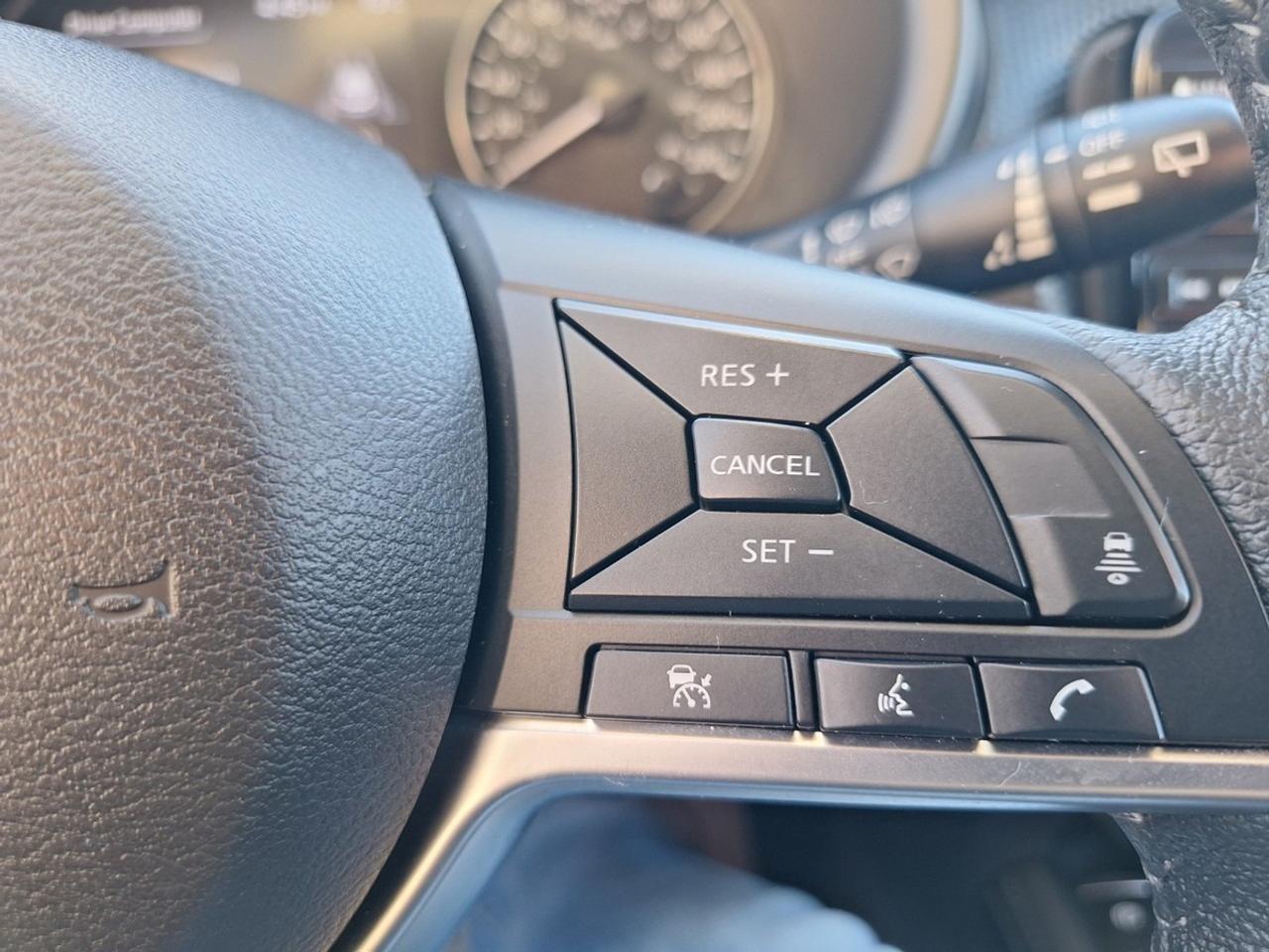2024 Nissan Kicks SV FWD Photo
