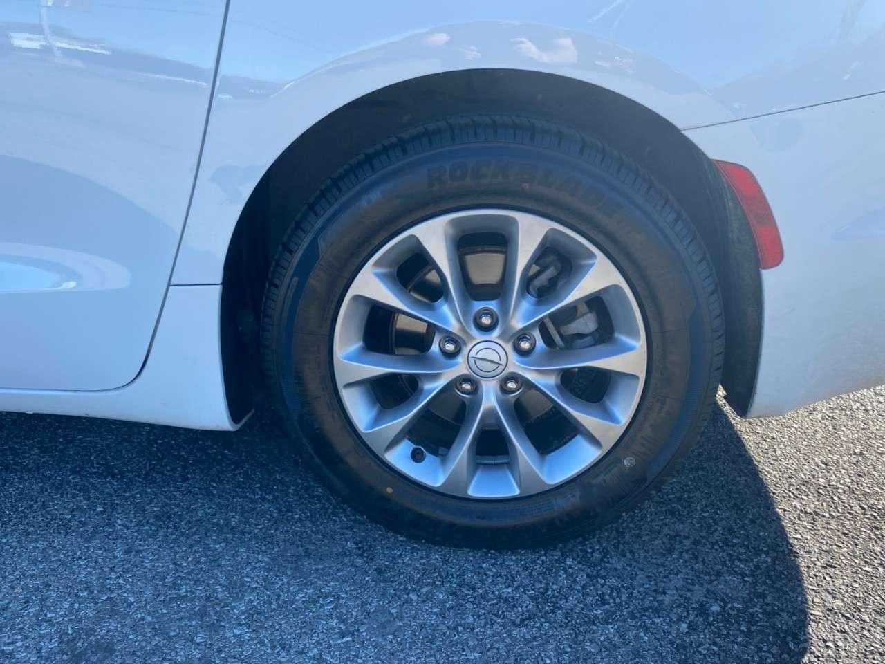 2026 Chrysler Pacifica Limited FWD Photo