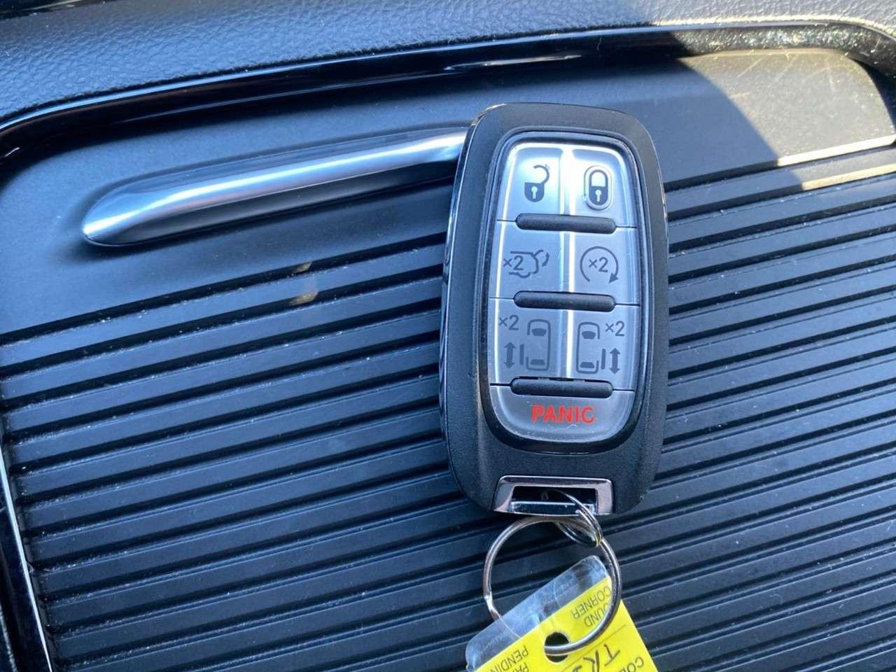 2026 Chrysler Pacifica Limited FWD Photo