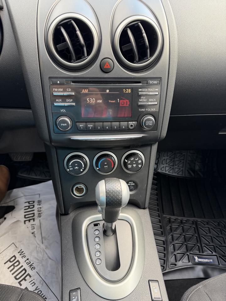 2012 Nissan Rogue SV Photo