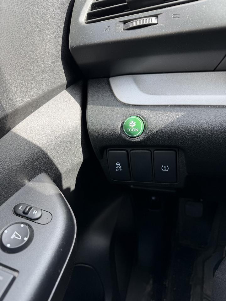 2014 Honda CR-V LX Photo