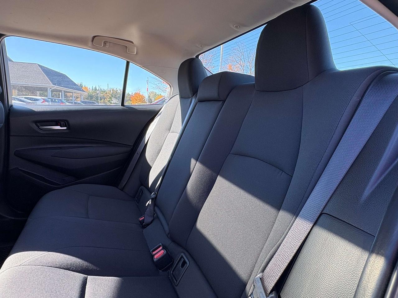 2021 Toyota Corolla LE Upgrade   Sunroof   Heated Seats/Steering Wheel Photo