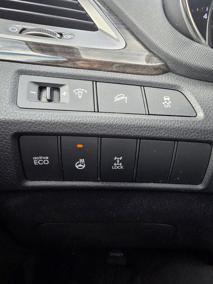 2014 Hyundai Santa Fe Sport Sport 2.0T Photo