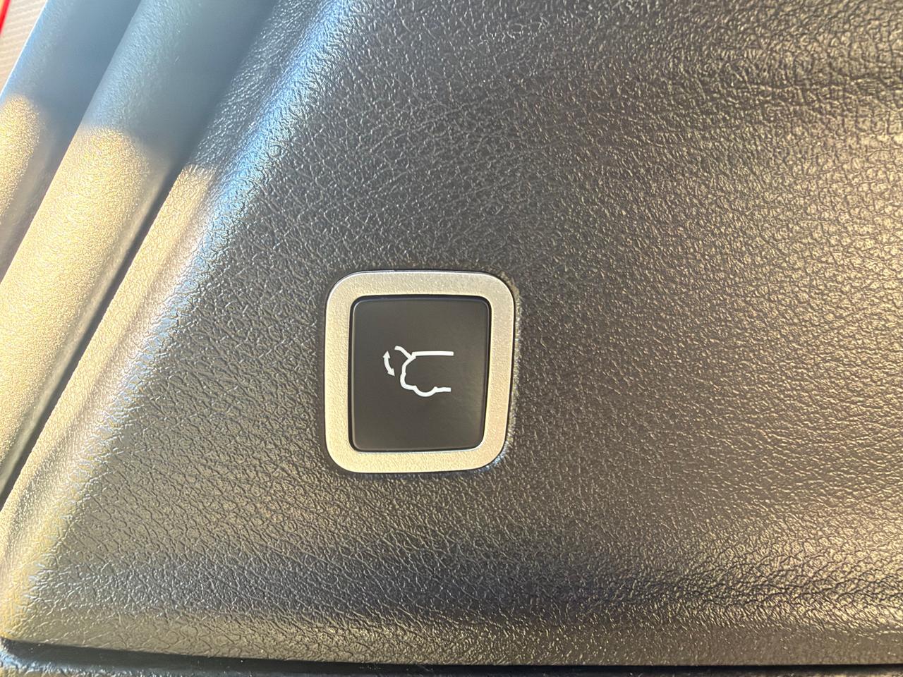2025 Chrysler Pacifica Limited Front-Wheel Drive Passenger Van Photo