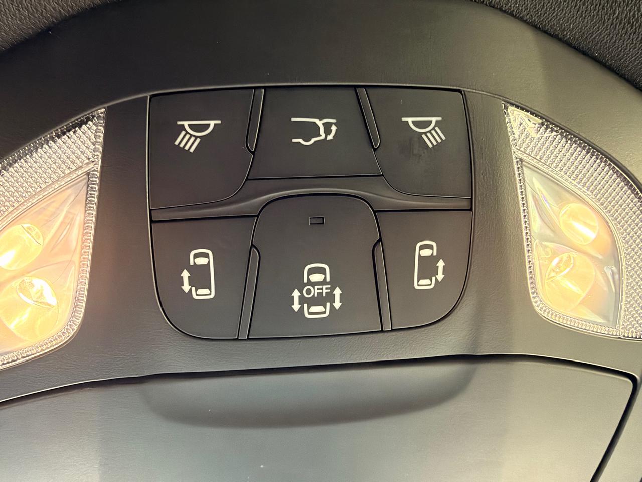 2025 Chrysler Pacifica Limited Front-Wheel Drive Passenger Van Photo