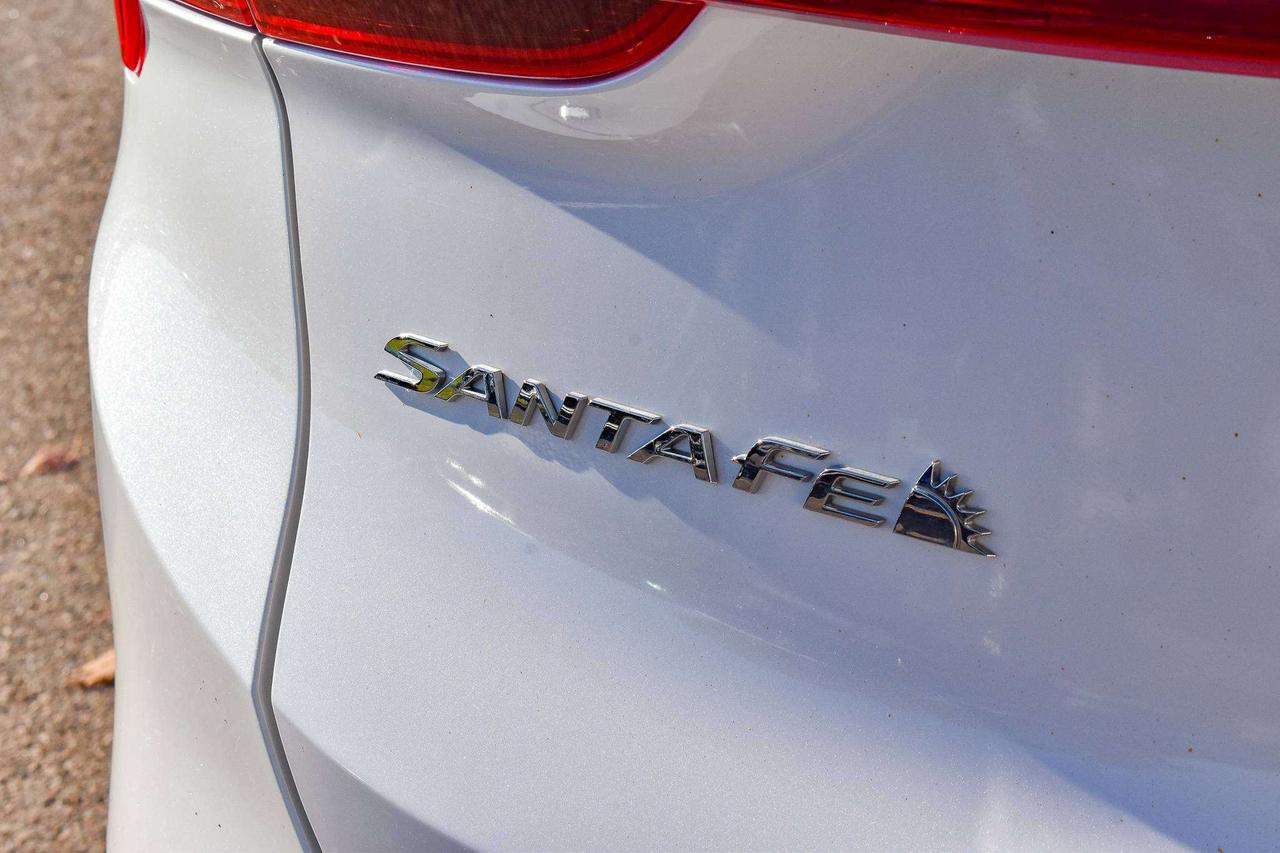 2022 Hyundai Santa Fe Urban Photo