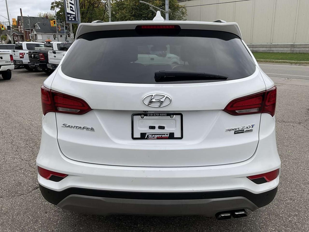 2017 Hyundai Santa Fe Sport 2.0T Ultimate AWD - LEATHER! NAV! 360 CAM! BSM! PANO ROOF! Photo