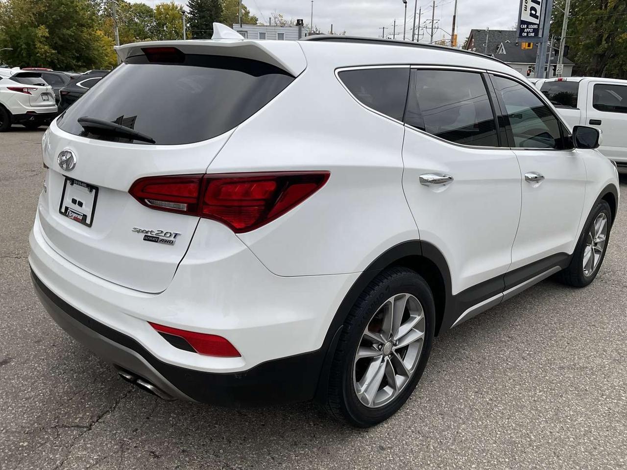 2017 Hyundai Santa Fe Sport 2.0T Ultimate AWD - LEATHER! NAV! 360 CAM! BSM! PANO ROOF! Photo