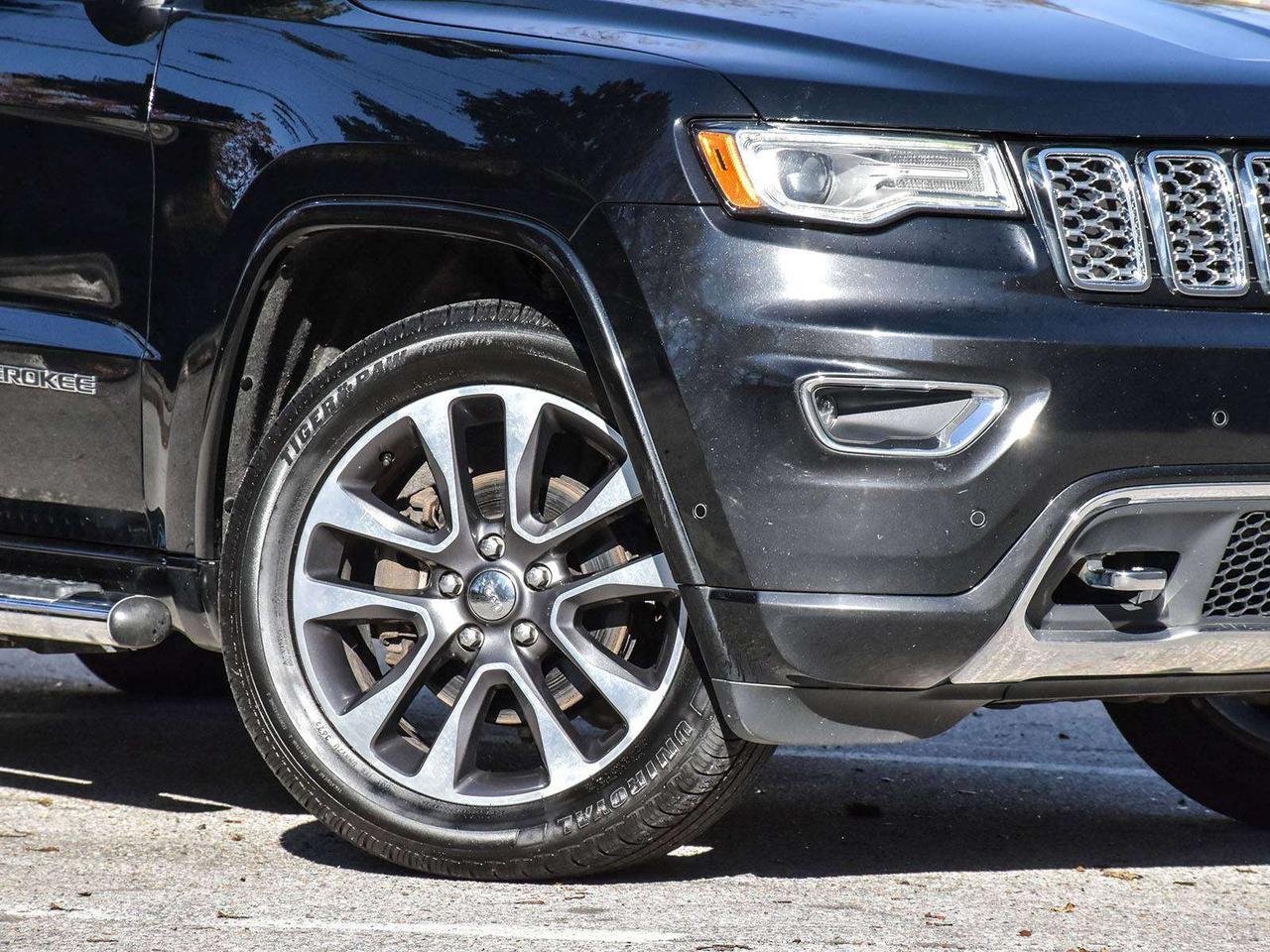 2017 Jeep Grand Cherokee Overland 4dr 4x4 Photo5
