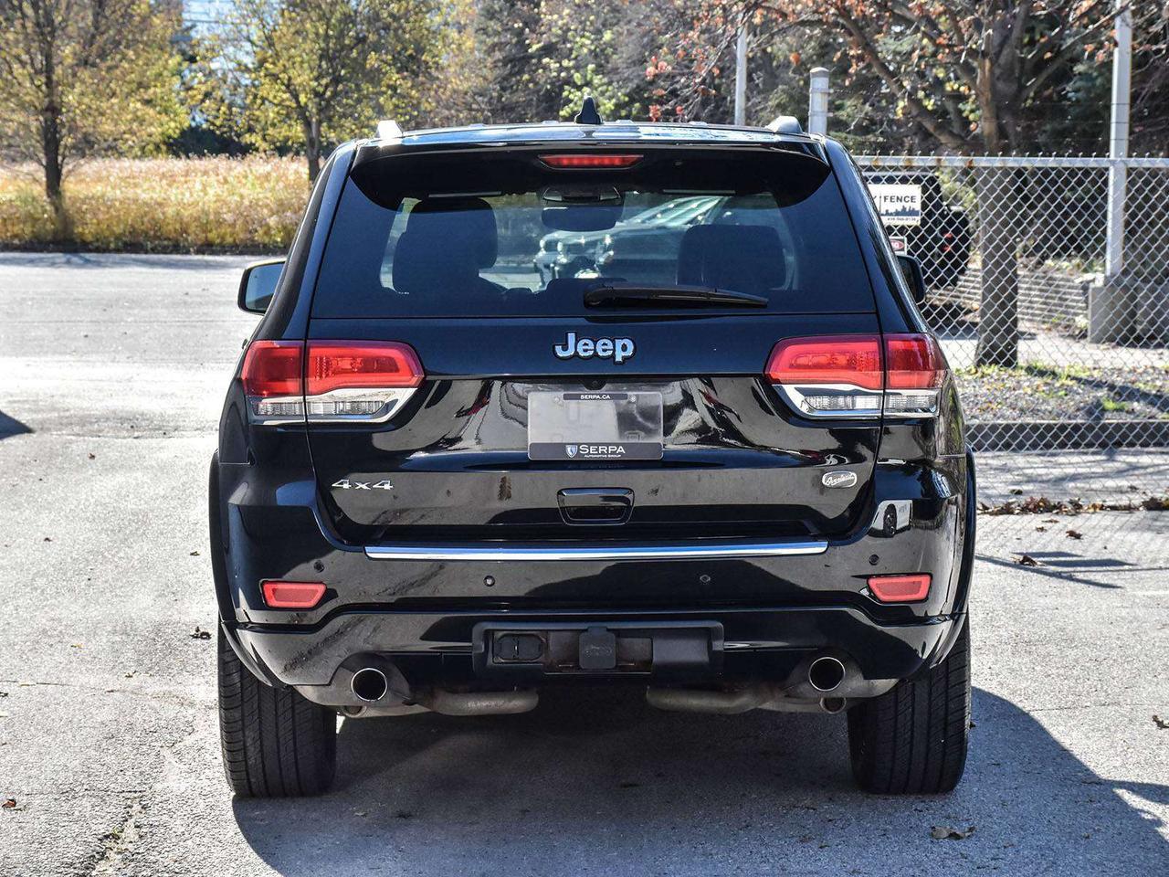 2017 Jeep Grand Cherokee Overland 4dr 4x4 Photo