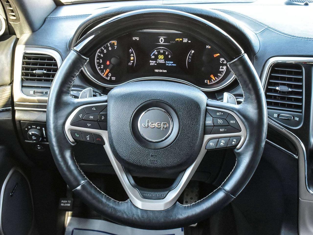 2017 Jeep Grand Cherokee Overland 4dr 4x4 Photo
