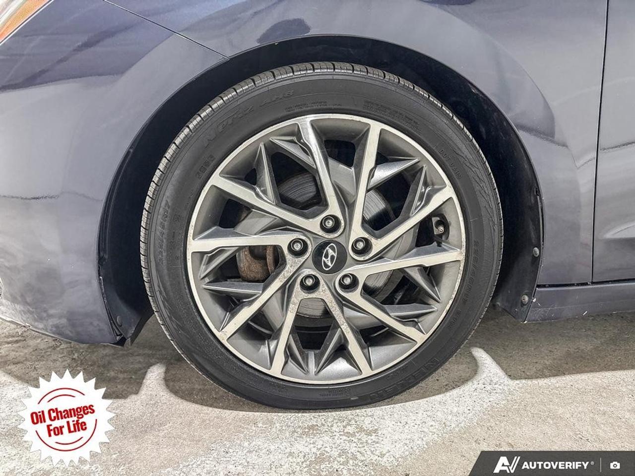 2020 Hyundai Elantra Ultimate IVT Photo