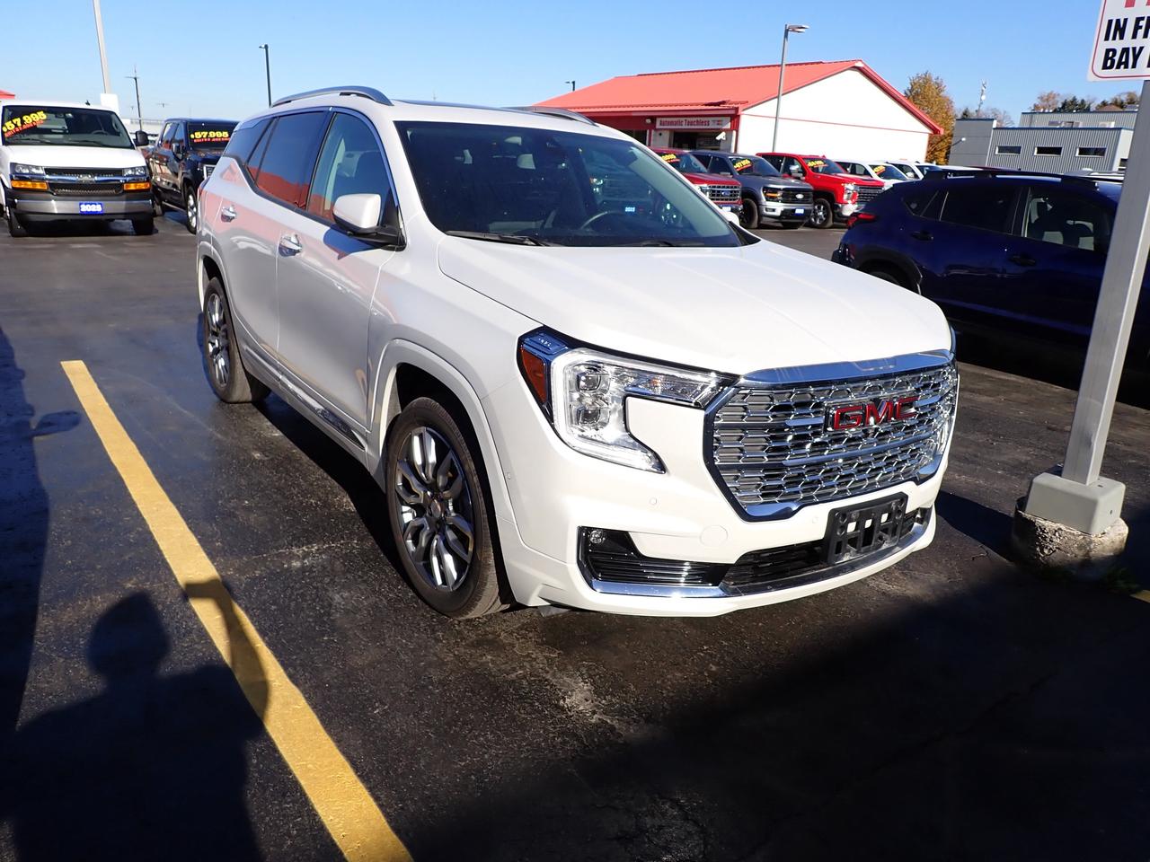 2024 GMC Terrain Denali AWD 4DR Photo
