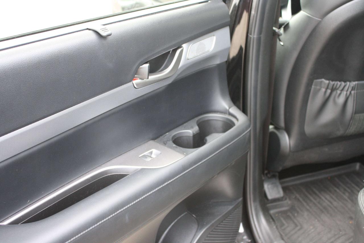 2021 Hyundai PALISADE 7 Passenger Photo