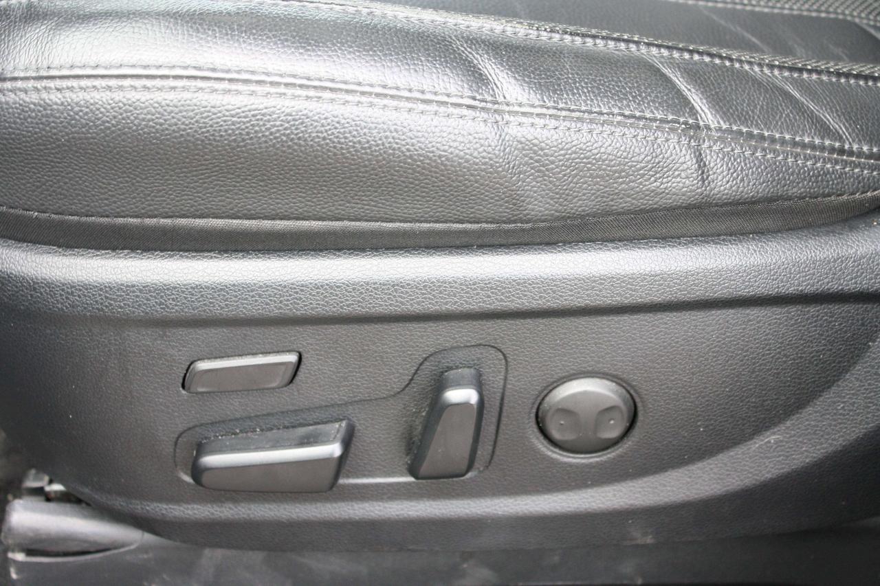 2021 Hyundai PALISADE 7 Passenger Photo