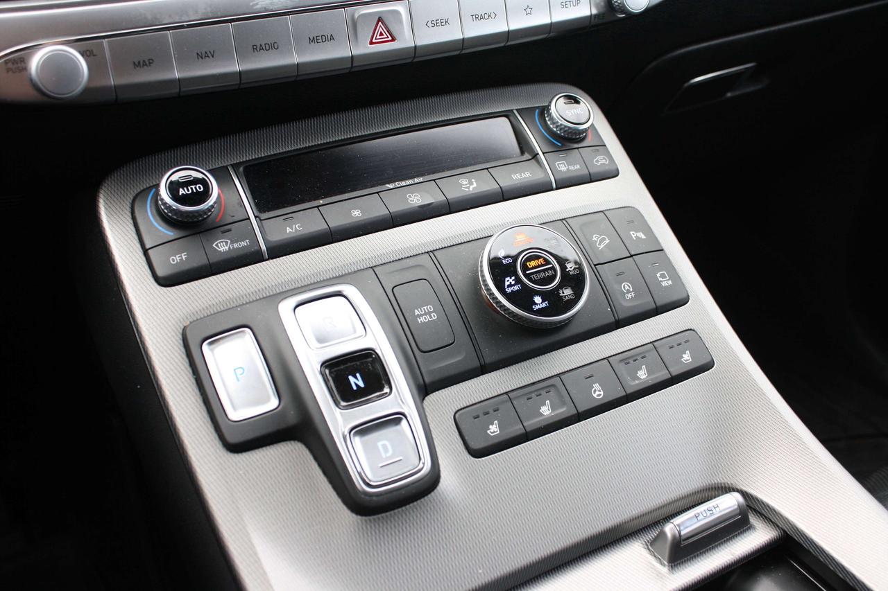 2021 Hyundai PALISADE 7 Passenger Photo