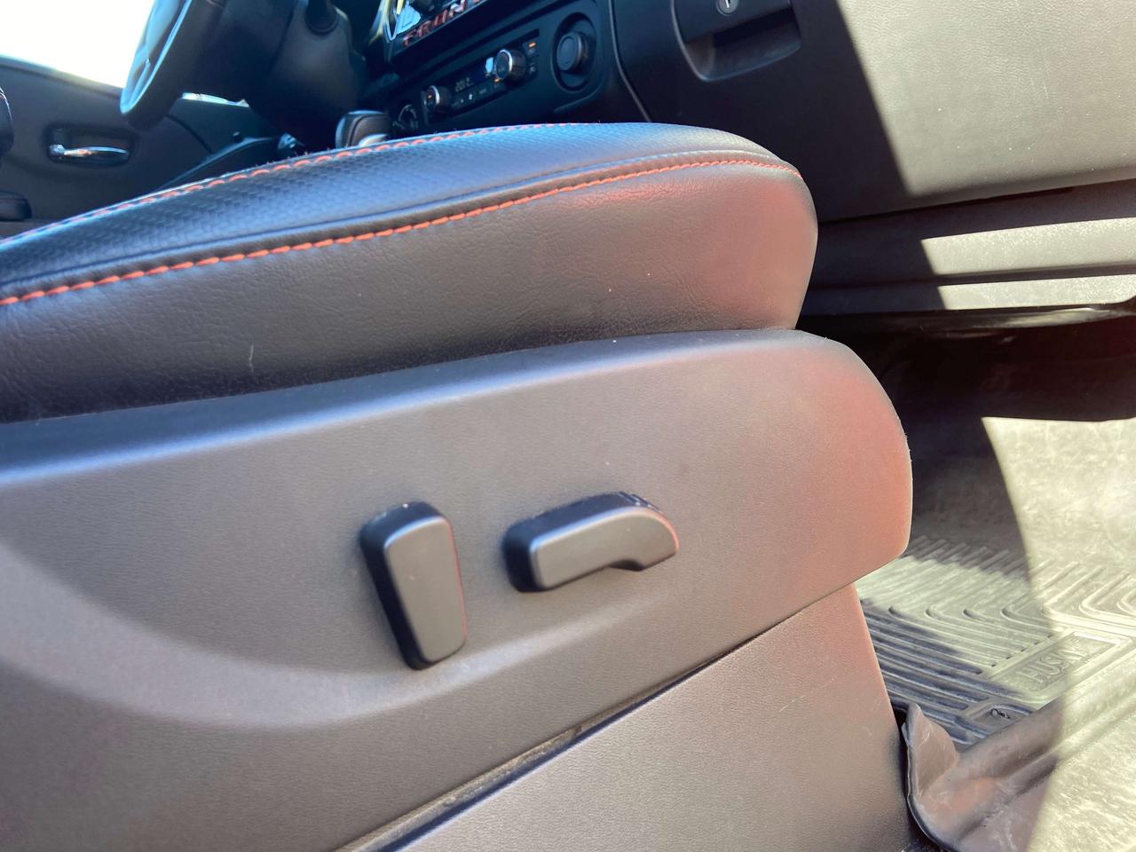 2025 Nissan Frontier  Photo