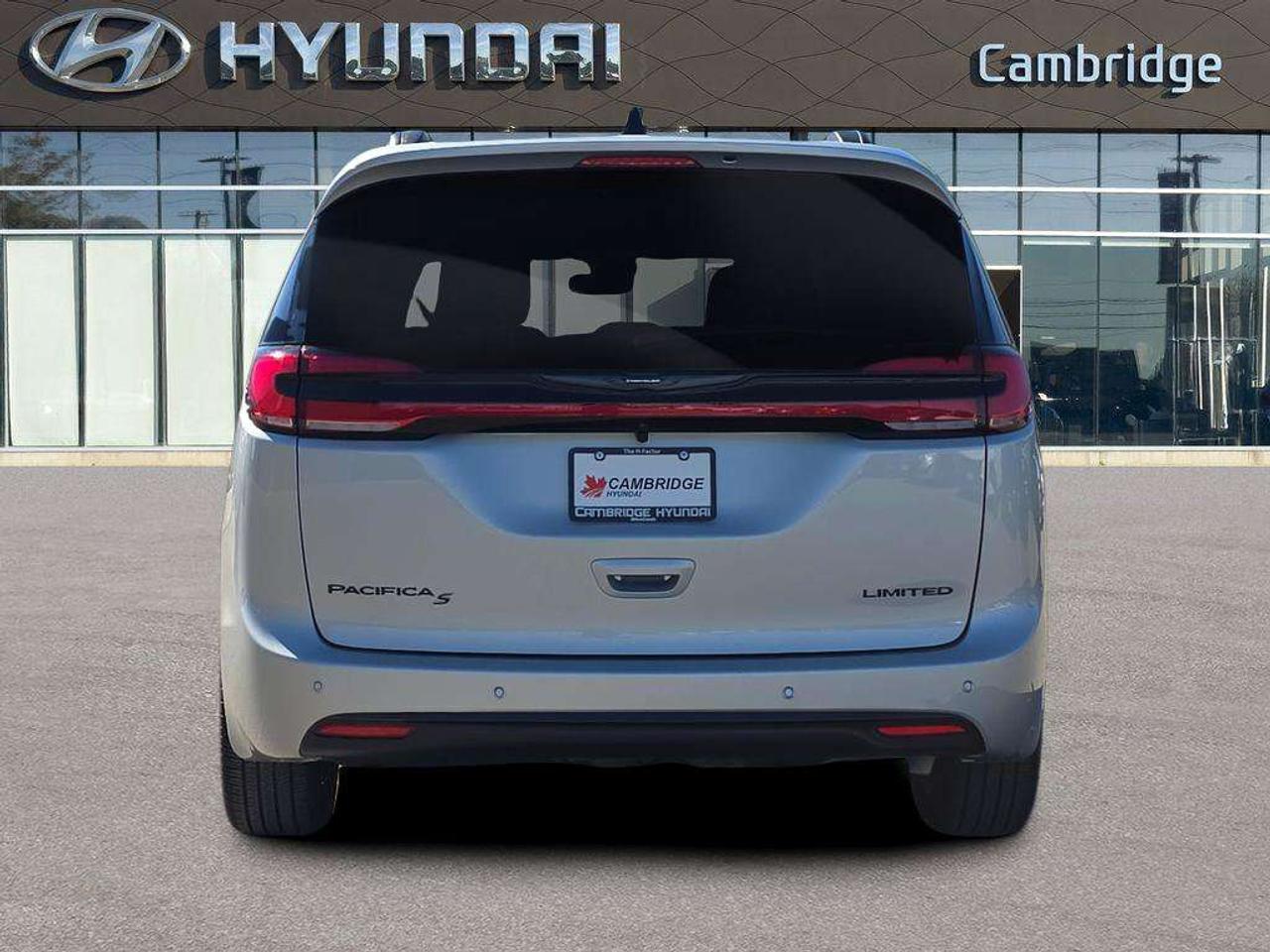 2026 Chrysler Pacifica Limited Photo
